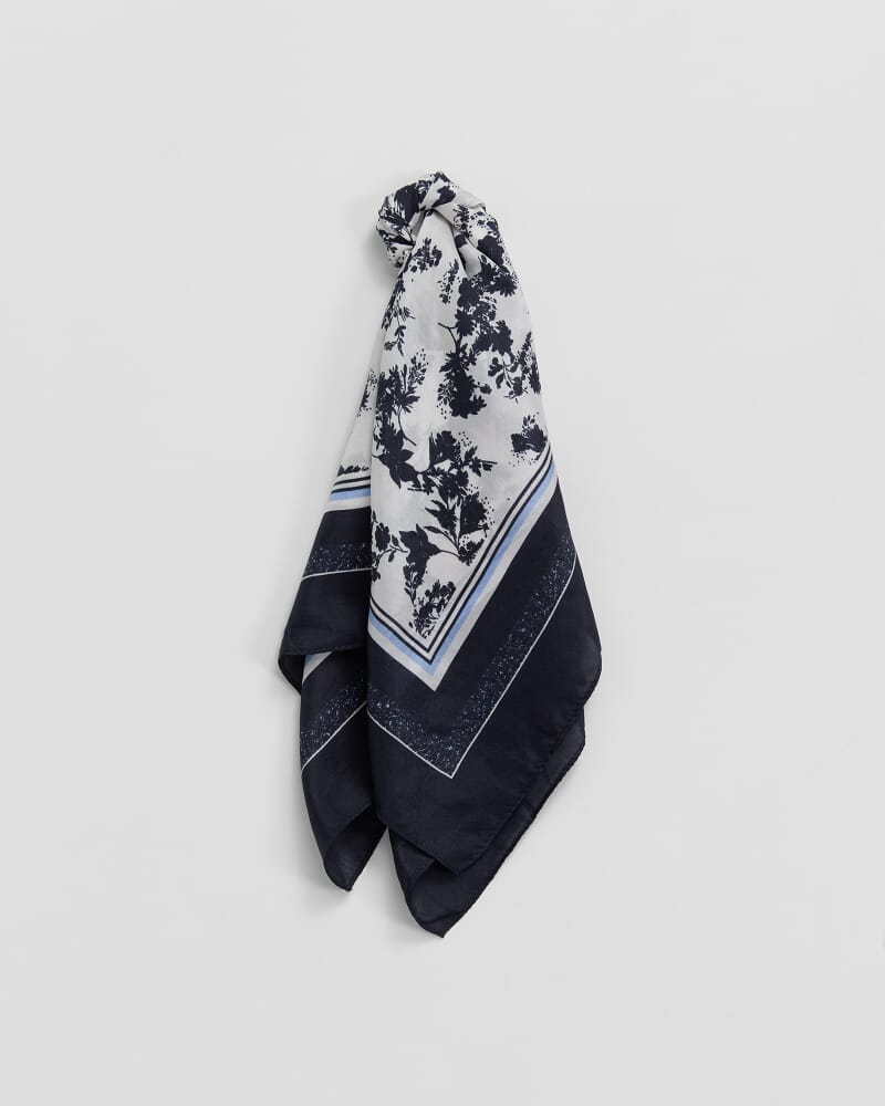 Eloise Scarf in NAVY