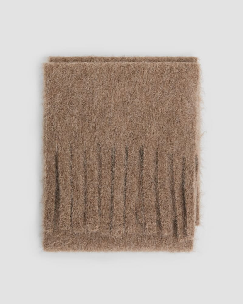 Alpaca Fringe Scarf in CAMEL