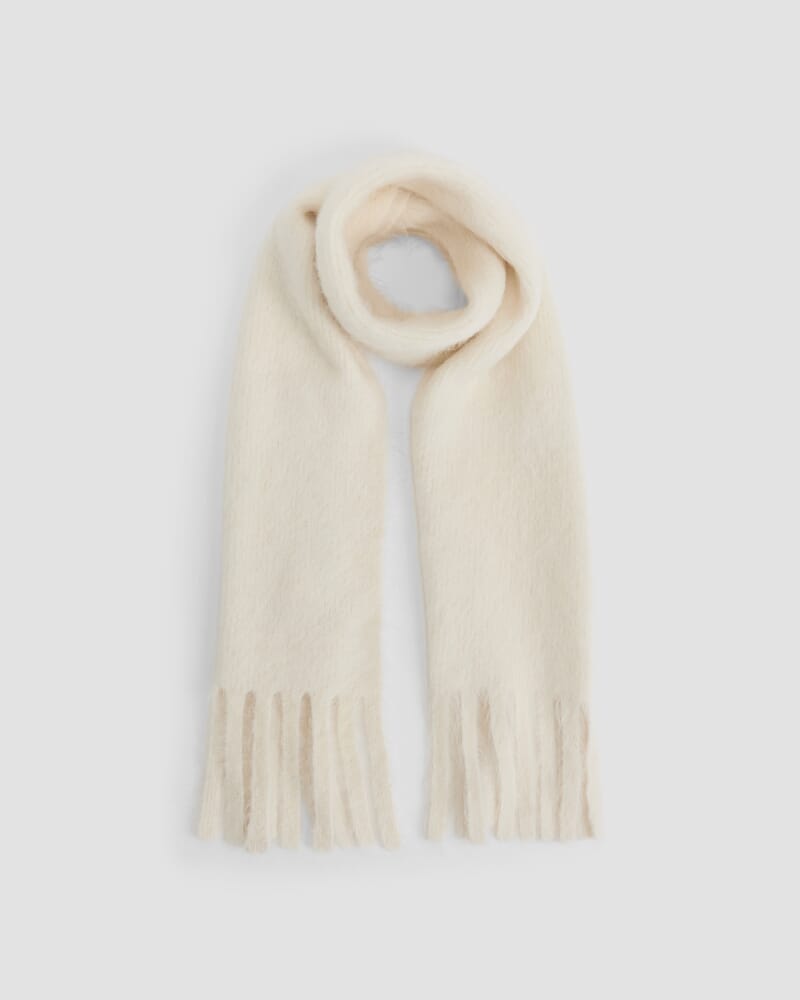 Alpaca Fringe Scarf in WINTER WHITE